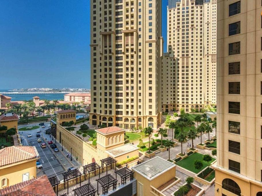 Homestay Private In Coliving In Jbr Sadaf 8